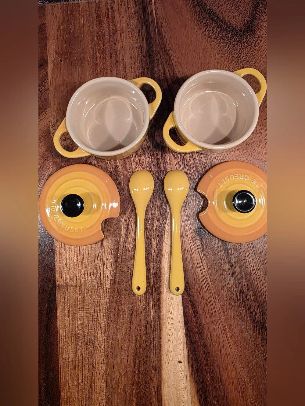 Le Creuset Dijon Yellow Condiment Pot Set W/Spoons 3 oz Each 12-23